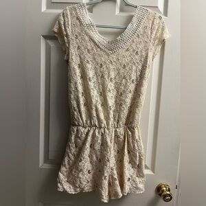 Xhilaration Women’s Beige Romper Crochet Medium